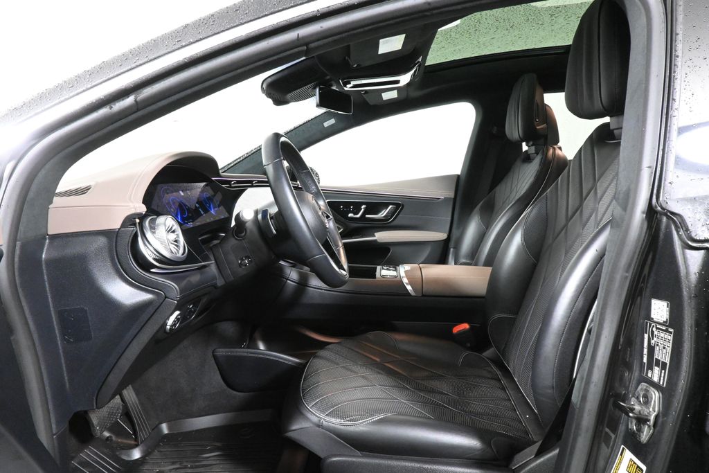 Thumbnail: 2023 Mercedes-Benz EQS - 3