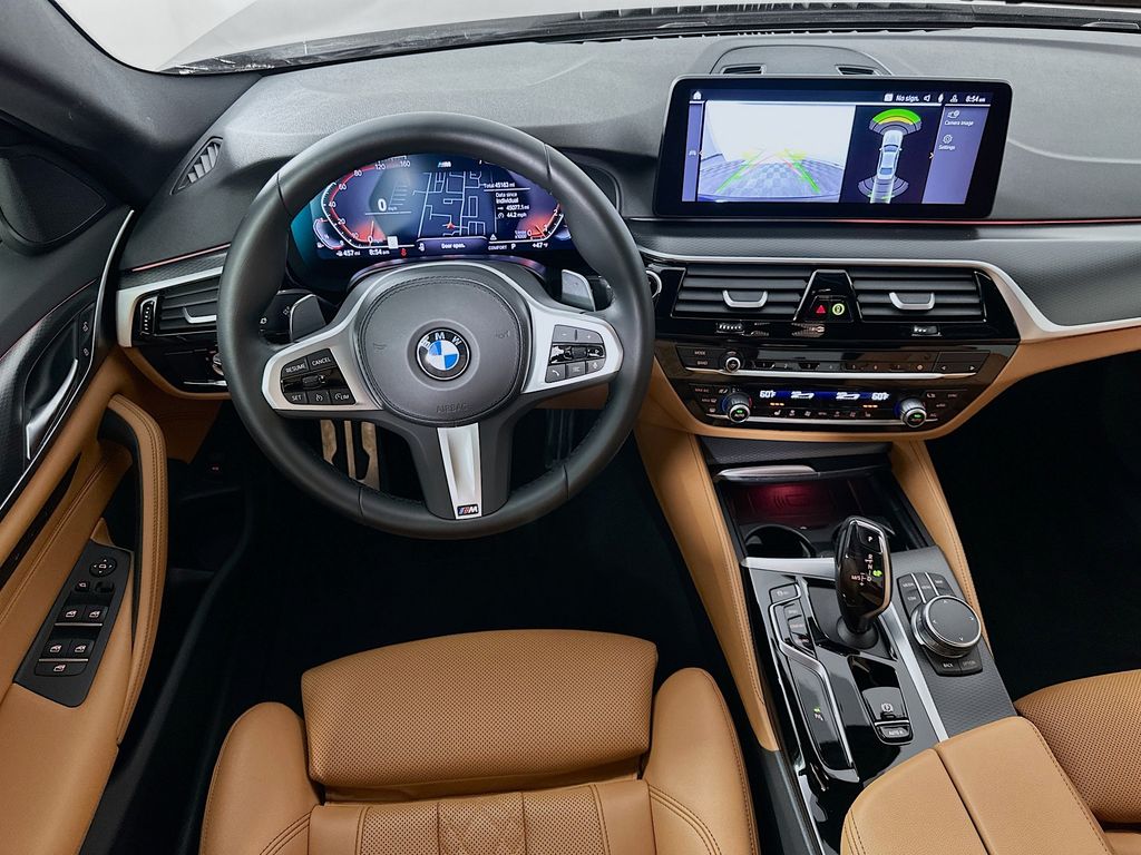 Thumbnail: 2023 BMW 5 Series - 23