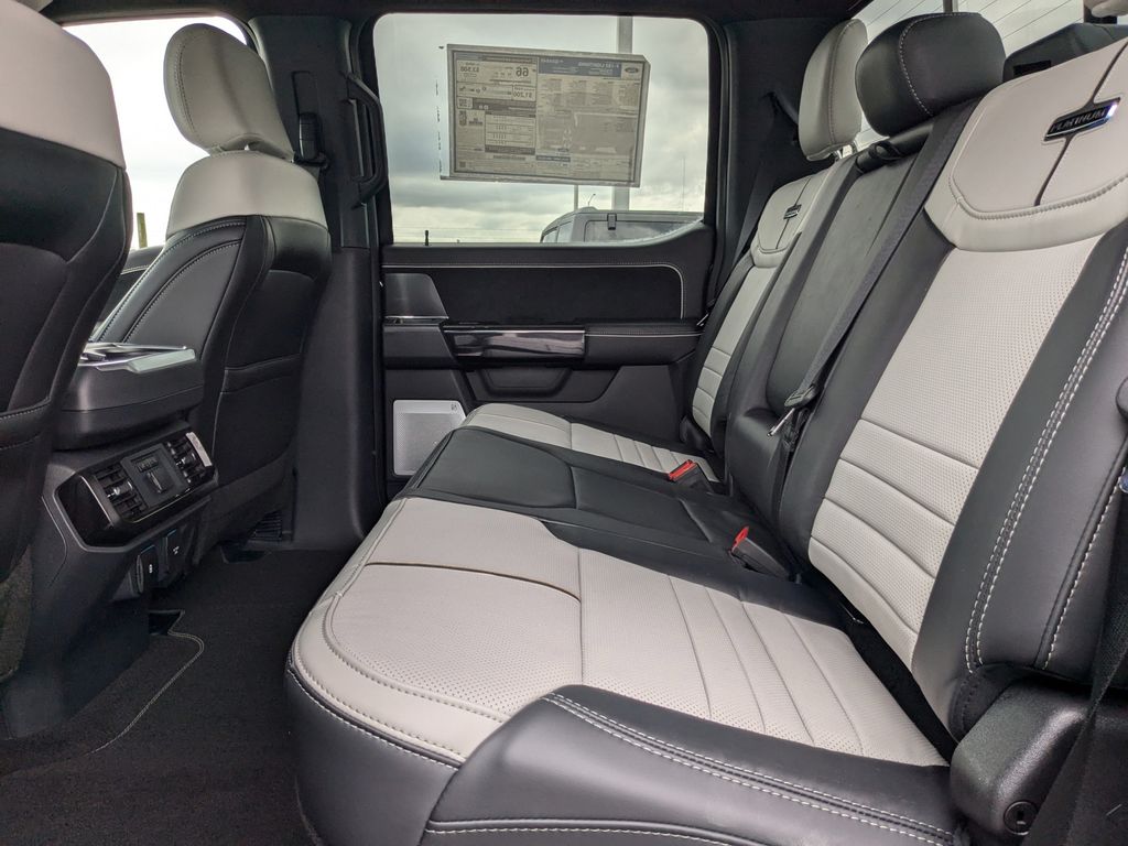 2025 Ford F-150 Lightning Platinum