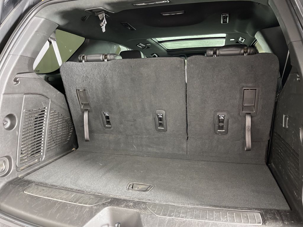 Thumbnail: 2023 Chevrolet Tahoe - 12