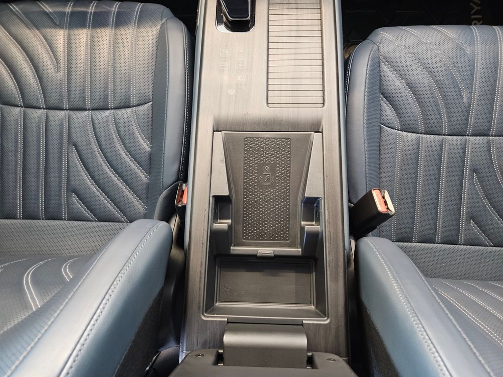 2023 Nissan Ariya PLATINUM+ e-4ORCE