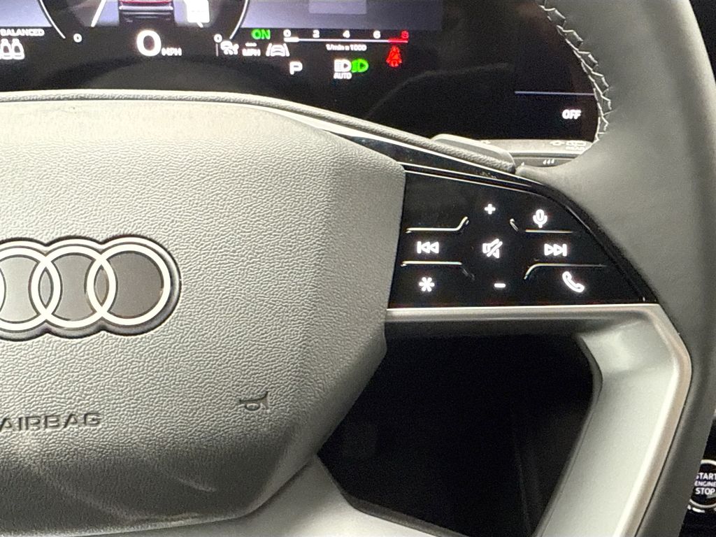 Thumbnail: 2025 Audi Q5 - 12