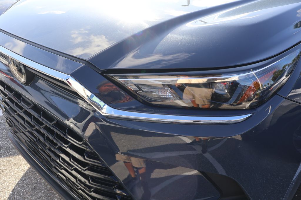 Thumbnail: 2025 Toyota Grand Highlander - 3