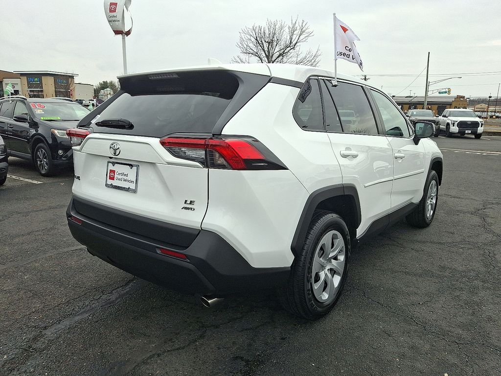 Thumbnail: 2023 Toyota RAV4 - 6