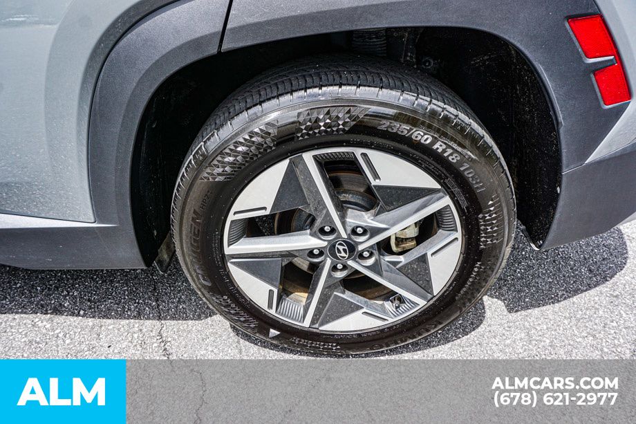 Used 2025 Gray Hyundai SEL image 17