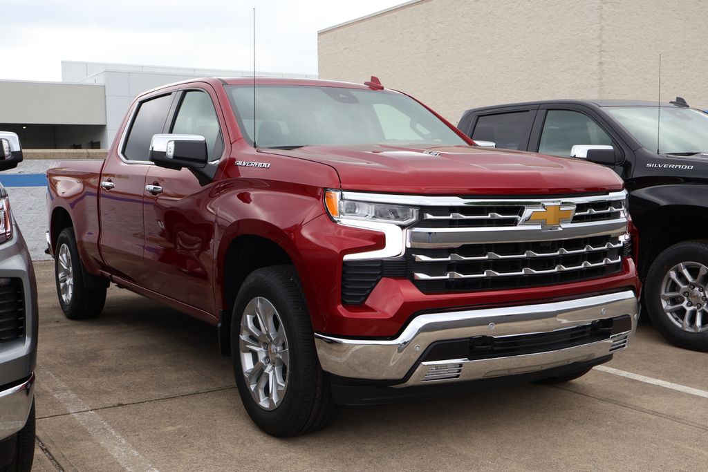 2025 Chevrolet Silverado 1500 LTZ 3