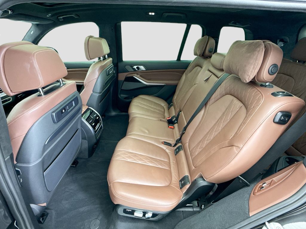 Thumbnail: 2020 BMW X7 - 20