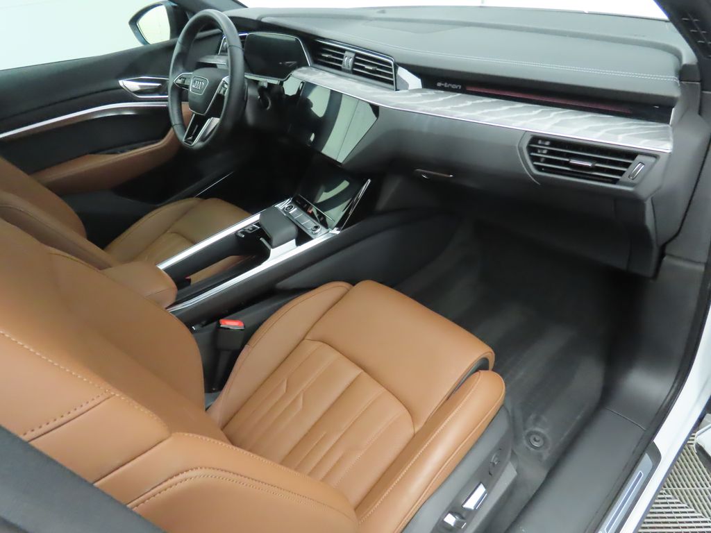 2023 Audi e-tron Premium 21