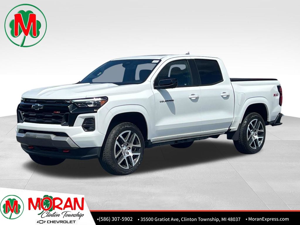 Summit White 2023 Chevrolet Colorado Pickup Truck Four-Wheel Drive 8-Speed Automatic