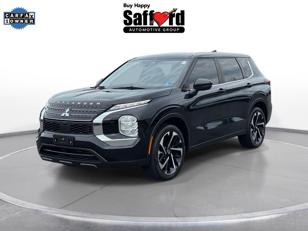 2022 Mitsubishi Outlander ES