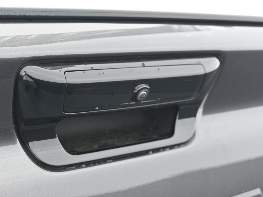 New 2026 Granite Crystal Metallic Clearcoat Ram Laramie image 38