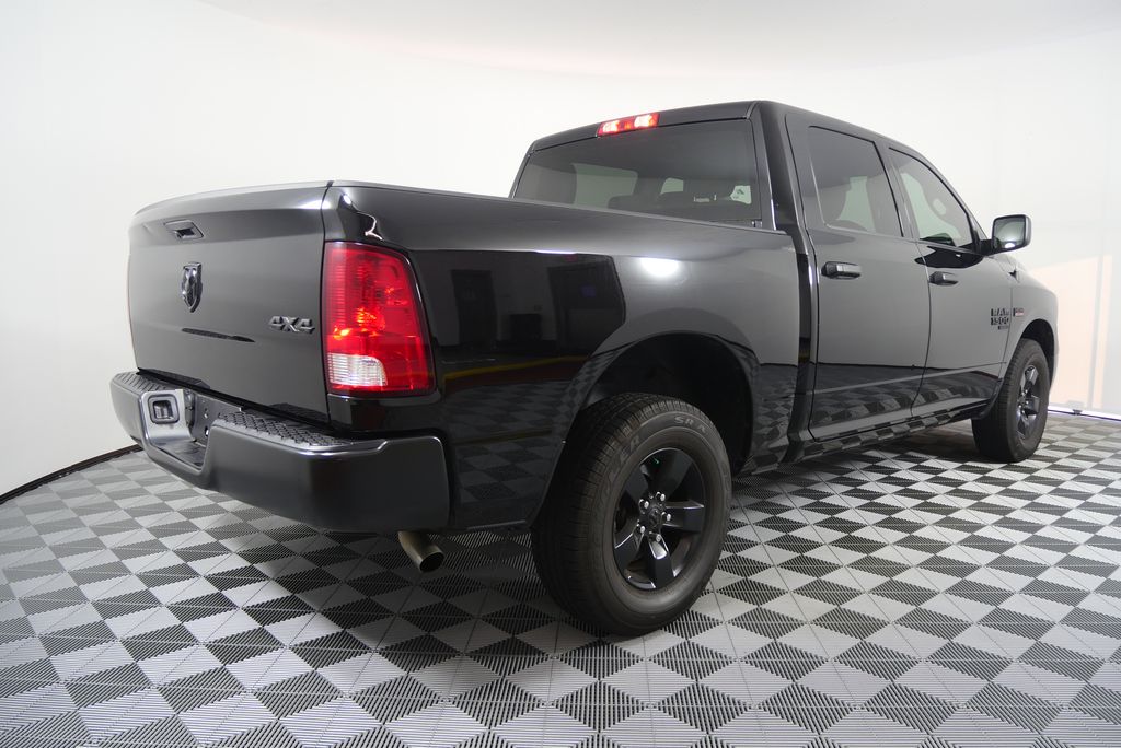 Thumbnail: 2022 RAM 1500 Classic - 3