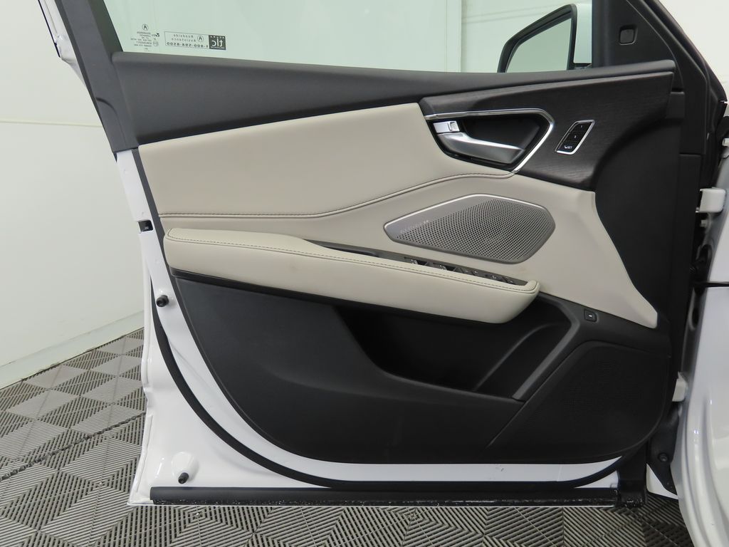 Thumbnail: 2026 Acura RDX - 24