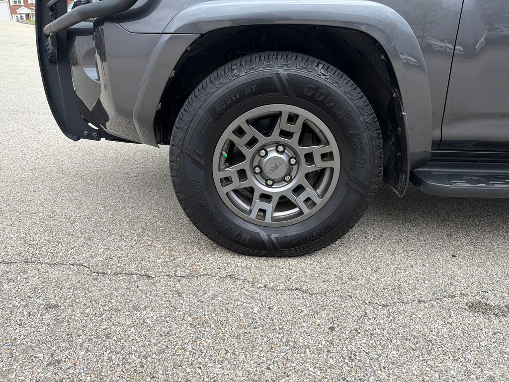 2020 Toyota 4Runner Venture Gray at South Hills Kia
