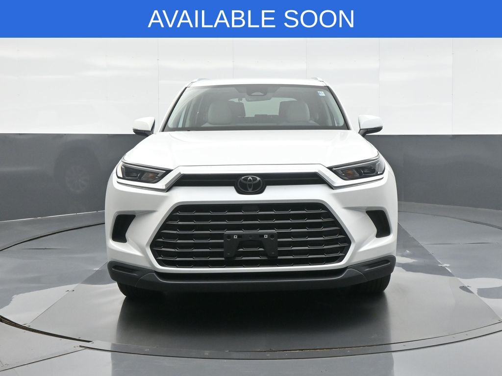 Certified 2024 Toyota Grand Highlander XLE with VIN 5TDAAAB5XRS065318 for sale in Kansas City