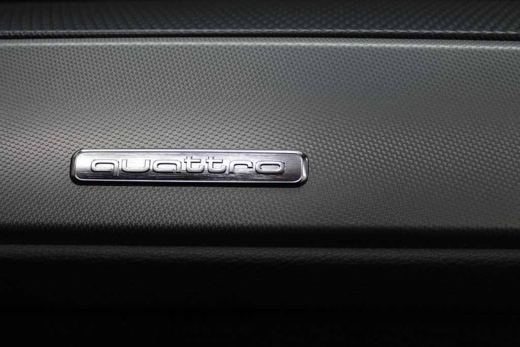 2023 Audi Q3 Premium 28