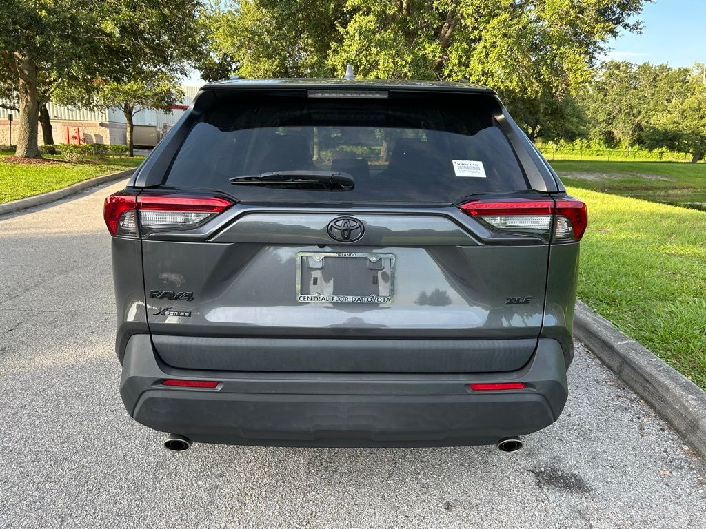 Thumbnail: 2022 Toyota RAV4 - 4