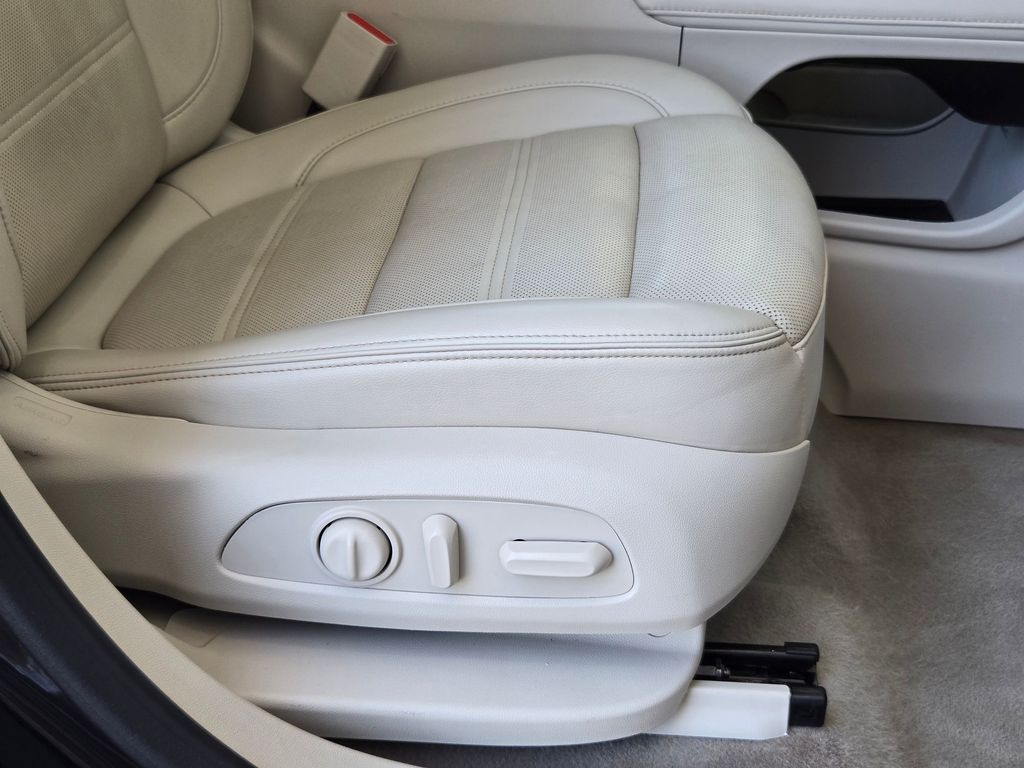 Used 2023 GMC Acadia SUV