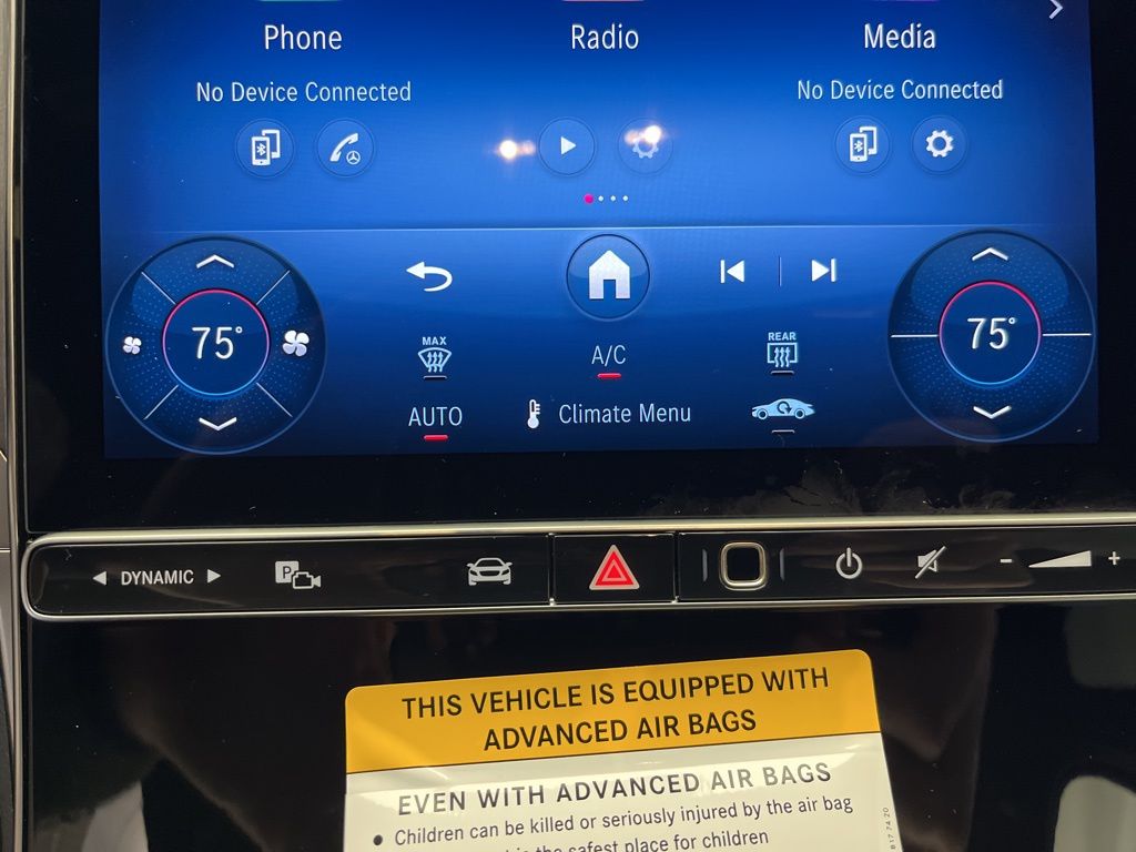 Thumbnail: 2026 Mercedes-Benz GLC - 20