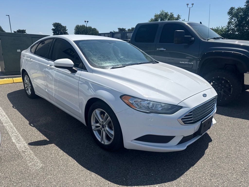 Oxford White 2018 Ford Fusion Sedan Front-Wheel Drive 6-Speed Automatic