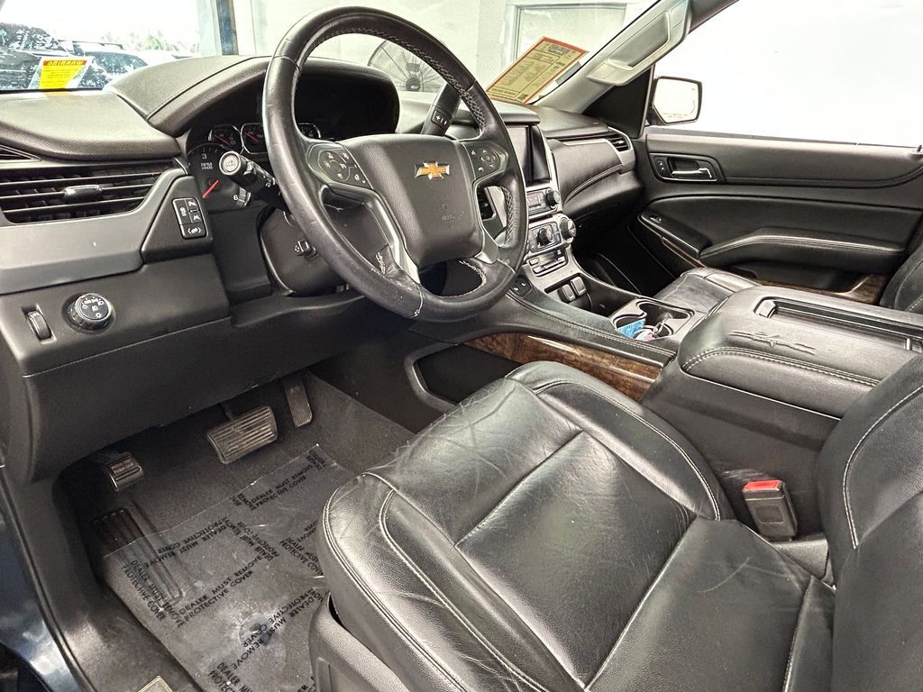 Used 2020 Shadow Gray Metallic Chevrolet LT image 12
