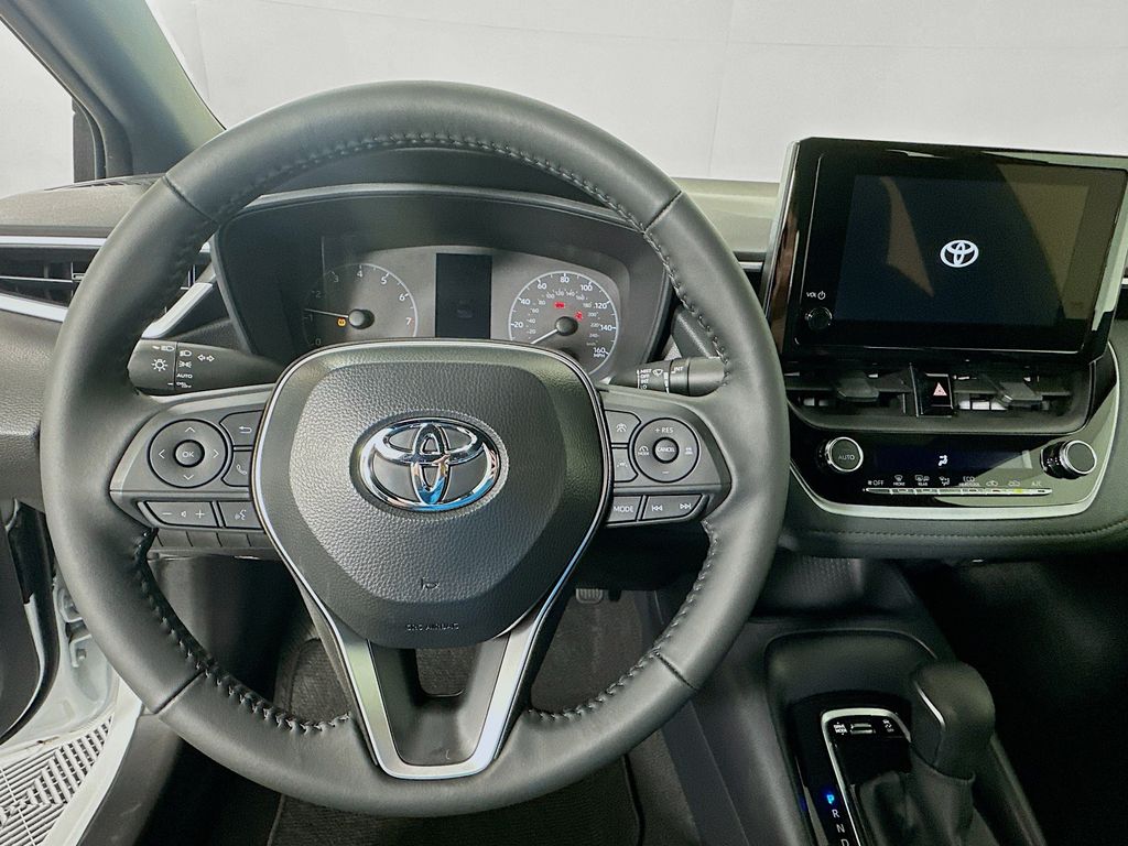 Thumbnail: 2025 Toyota Corolla - 11