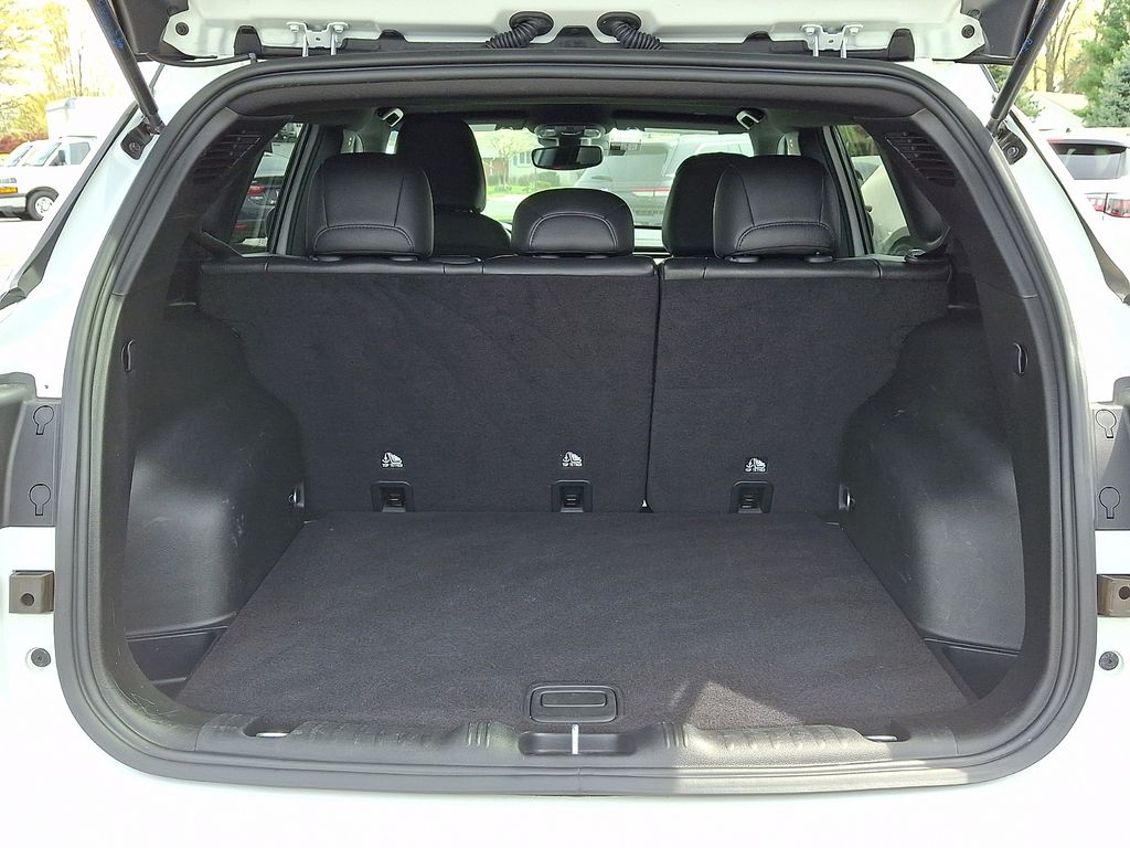2025 Jeep Compass Limited White at South Hills CDJR