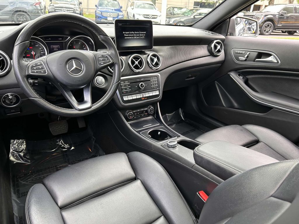 Thumbnail: 2018 Mercedes-Benz GLA - 8
