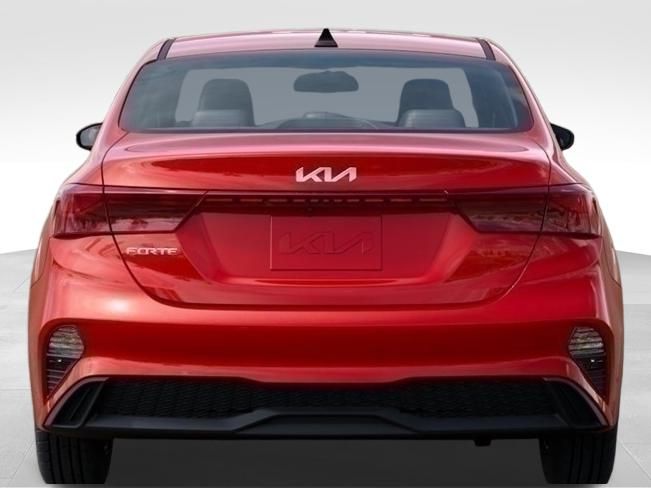 2024 Kia Forte LXS 13