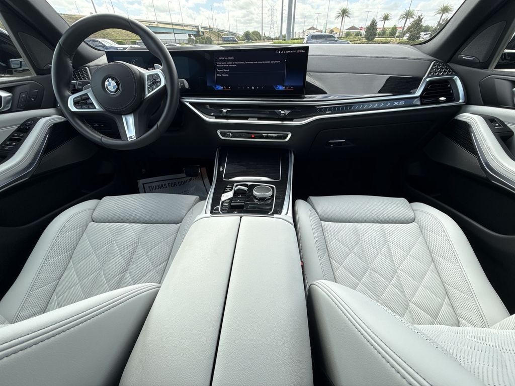 Thumbnail: 2026 BMW X5 - 19