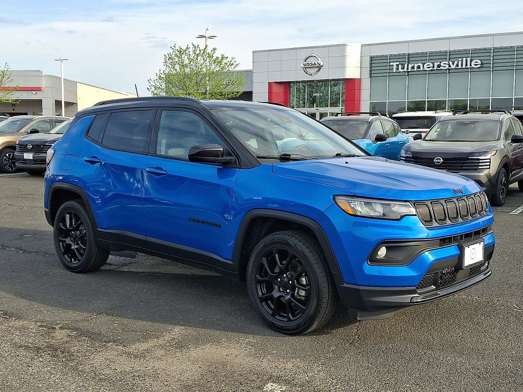 Thumbnail: 2022 Jeep Compass - 3