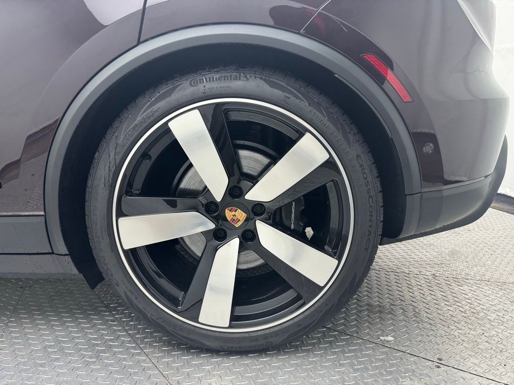 Thumbnail: 2025 Porsche Macan - 7