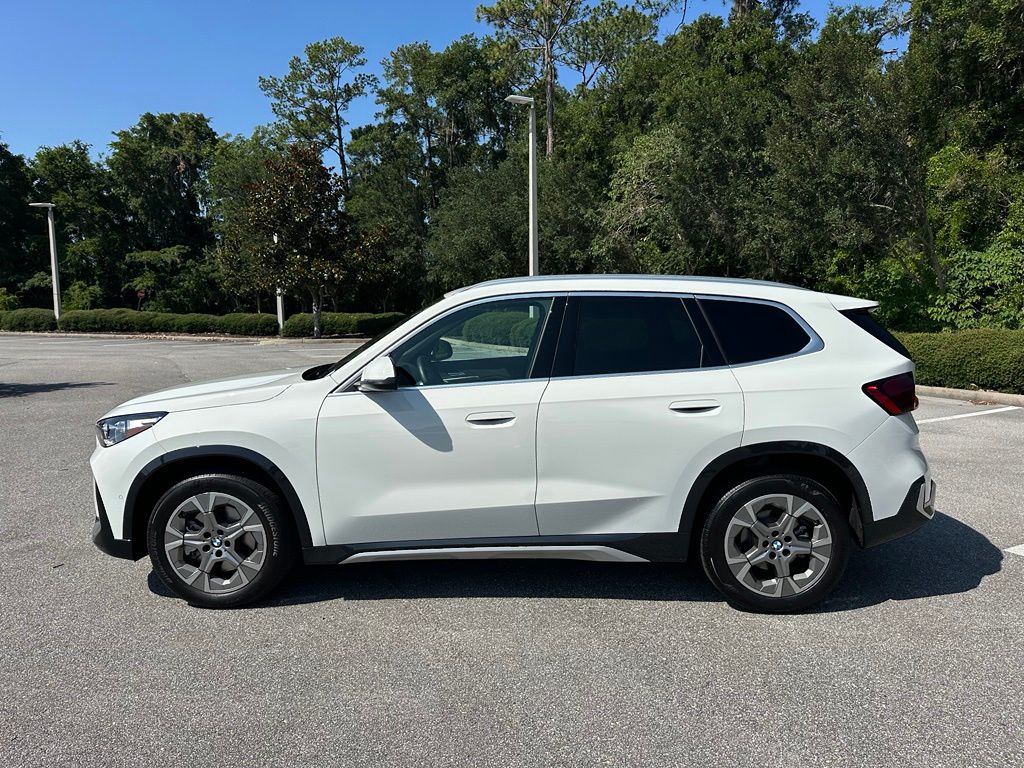 Certified Used 2026 White BMW xDrive28i image 2