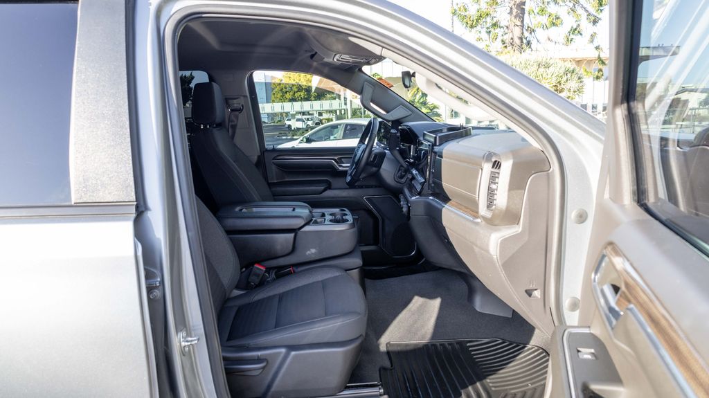 Used 2023 Chevrolet Silverado 1500 LT 4D Crew Cab