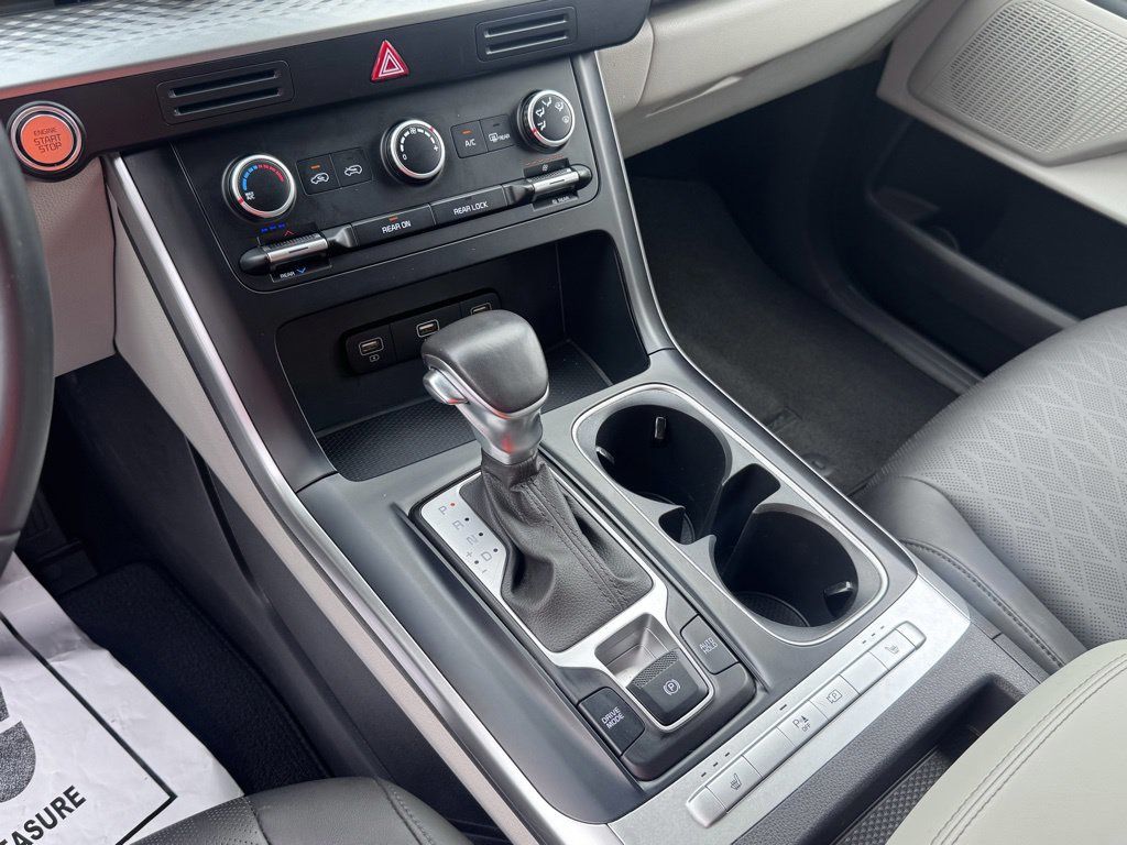 2024 Kia Carnival MPV LX Seat Package