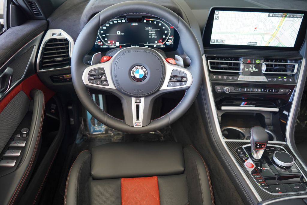Thumbnail: 2025 BMW M8 - 18