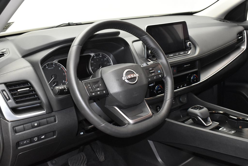 Thumbnail: 2025 Nissan Rogue - 15