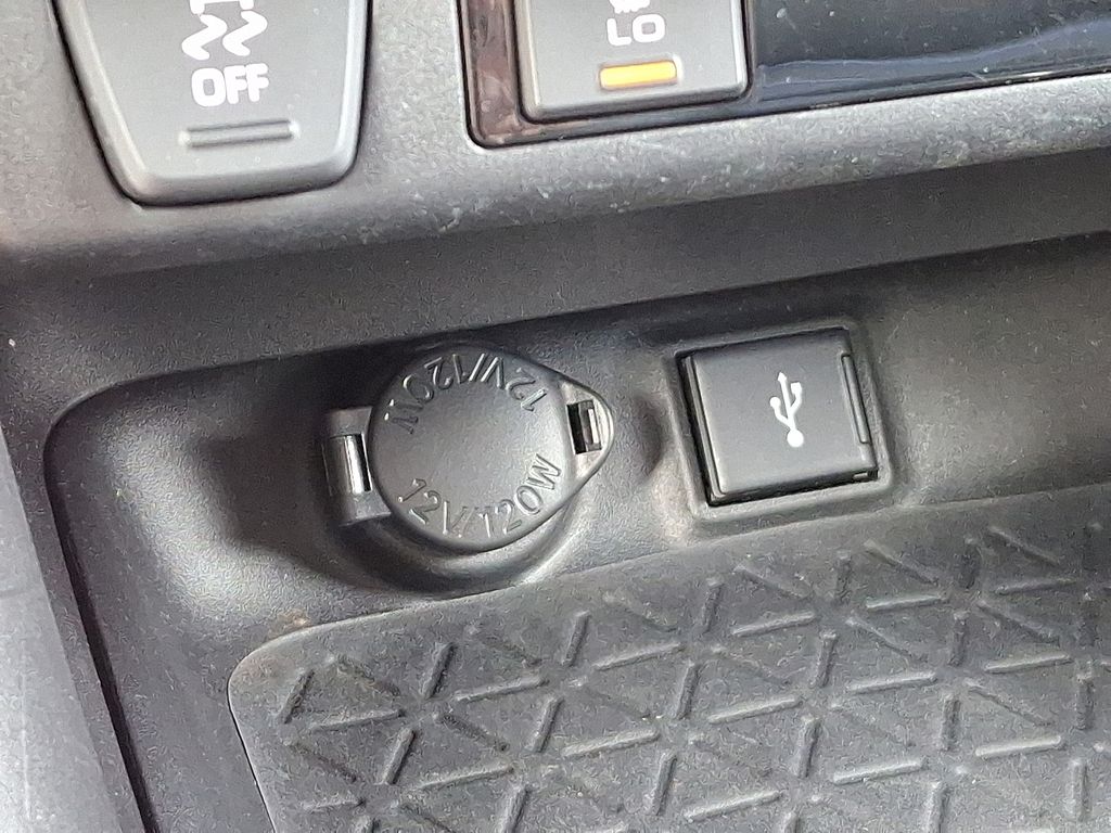 Thumbnail: 2021 Toyota RAV4 - 27