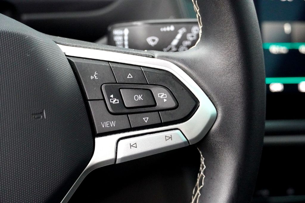 Used Car 2023 Volkswagen Tiguan  2.0t Se R-line Black For Sale Under $25,000 In Taylor, Texas