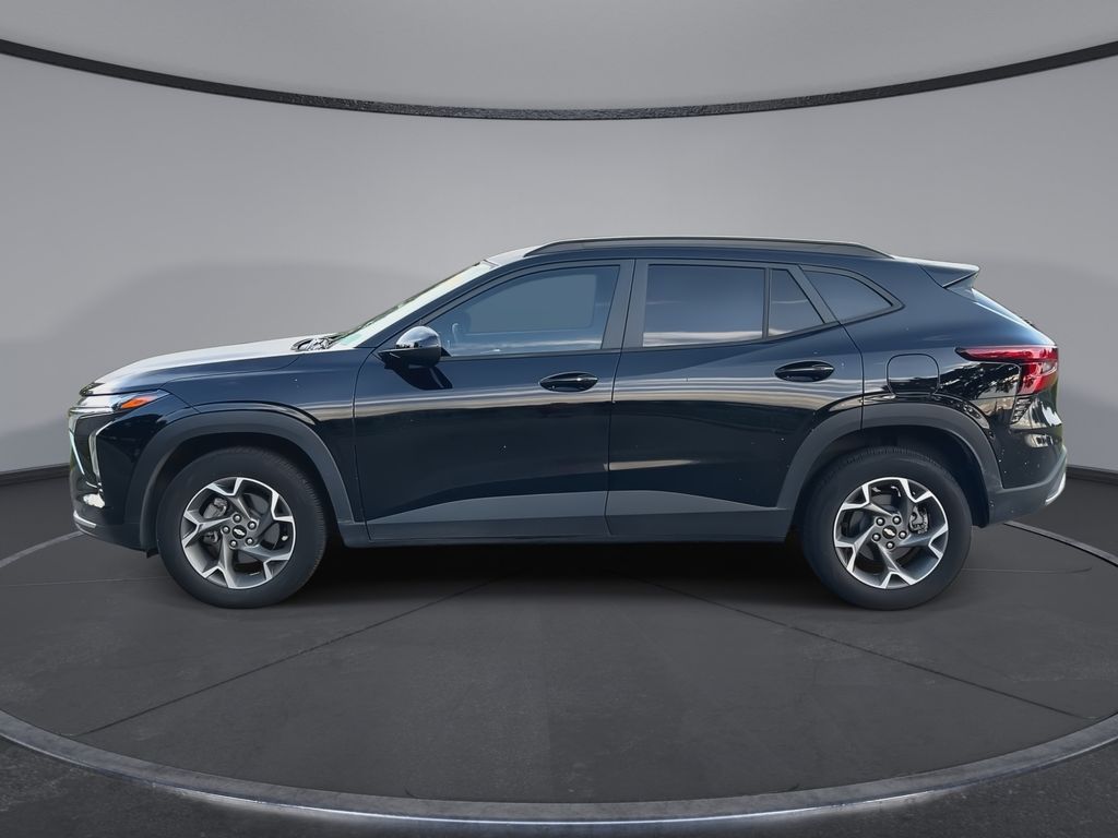Thumbnail: 2025 Chevrolet Trax - 5