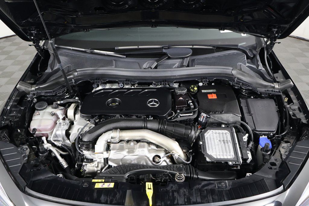 Thumbnail: 2025 Mercedes-Benz GLA - 15