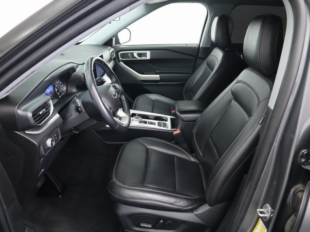 Thumbnail: 2022 Ford Explorer - 19