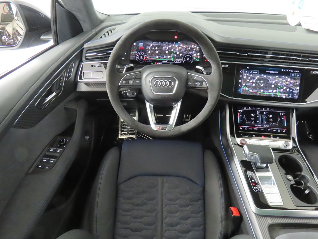 Thumbnail: 2026 Audi RS Q8 - 11