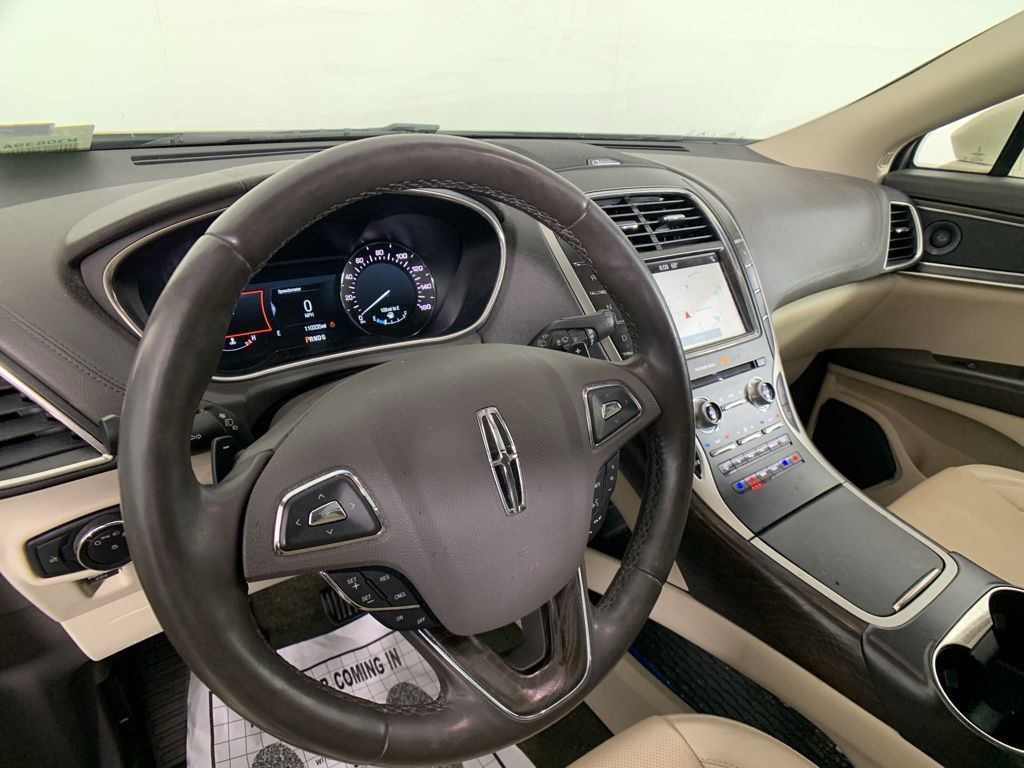 2018 Lincoln MKX Reserve 32