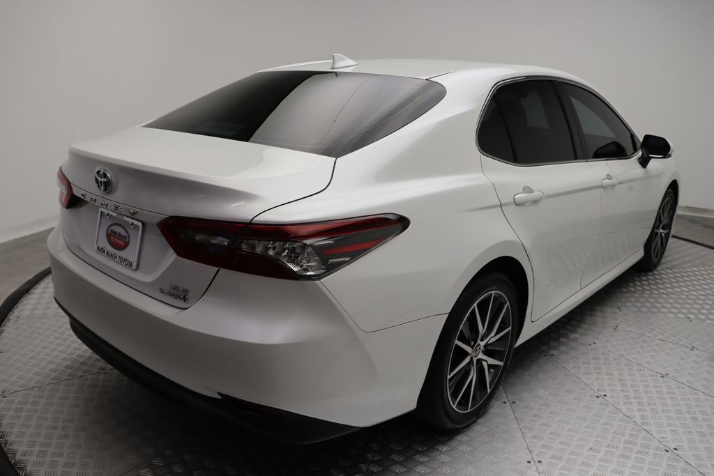 2023 Toyota Camry XLE 8
