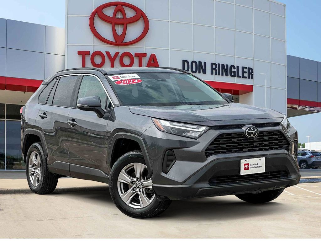 2024 Toyota RAV4 XLE AWD