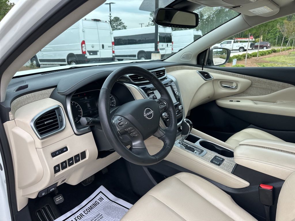 2023 Pearl White Tricoat Nissan Murano SL FWD SUV