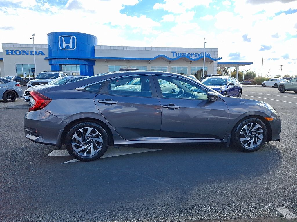 Thumbnail: 2016 Honda Civic - 7
