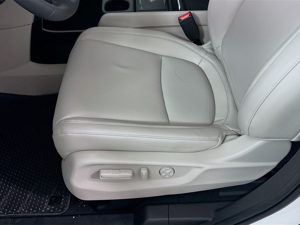 Thumbnail: 2026 Honda Odyssey - 20