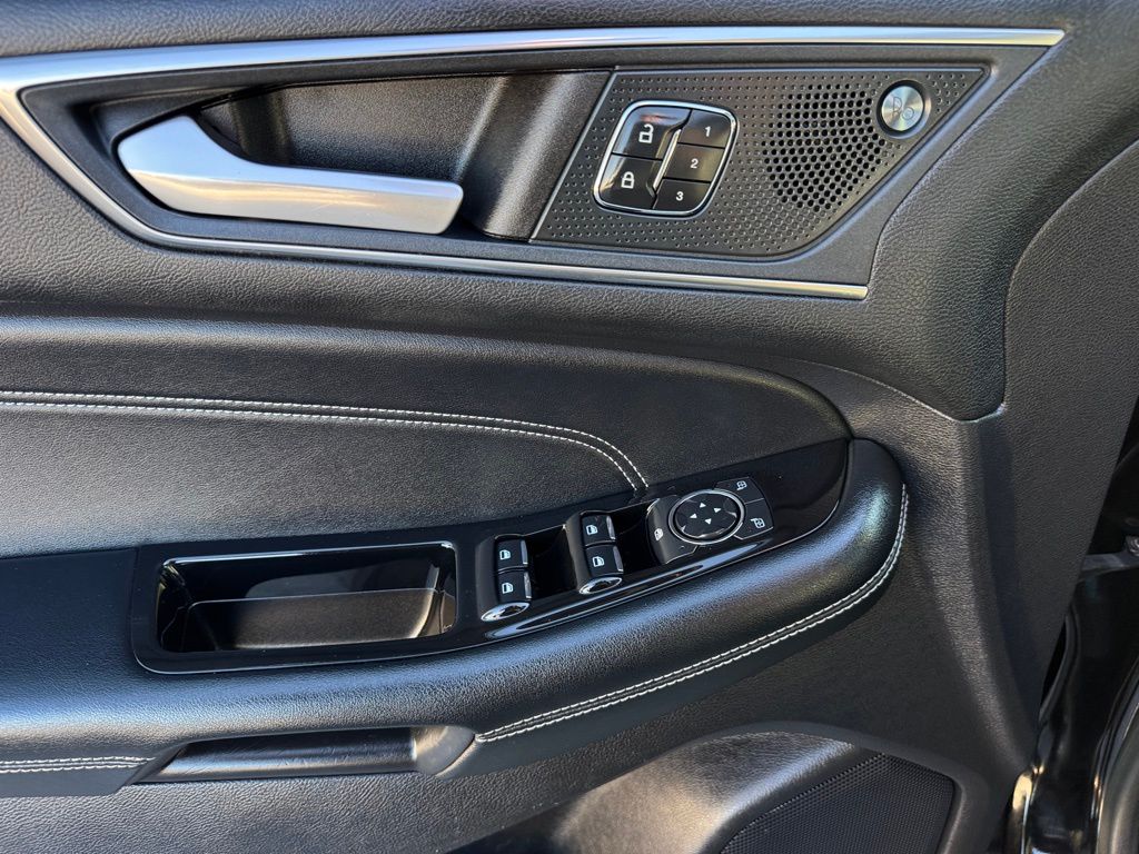 Used 2020 Ford Edge SUV